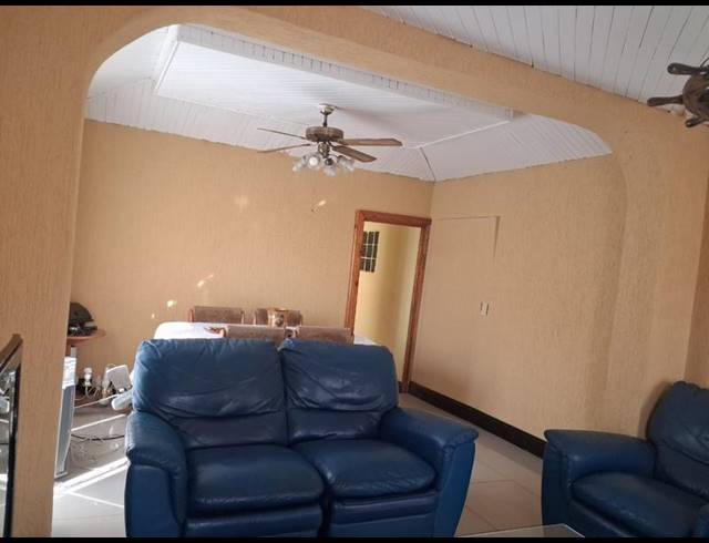 3 BEDROOM HOUSE FOR SALE IN TOKOZA
